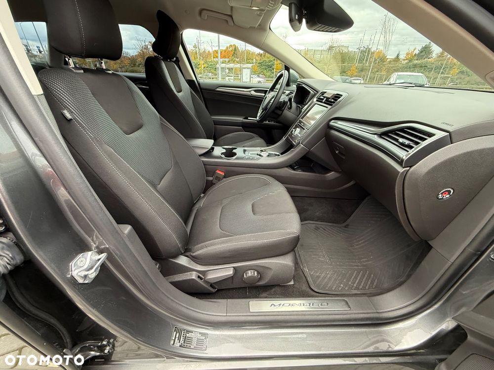 Ford Mondeo 2.0 EcoBlue Titanium - 27