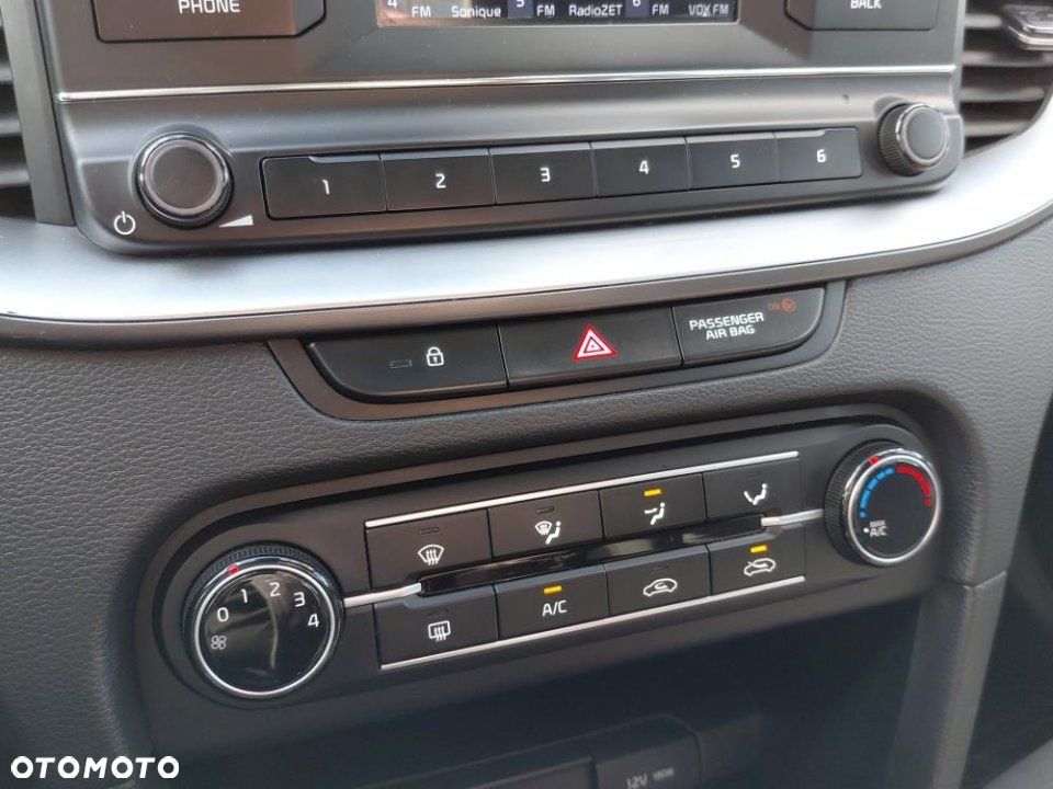 Kia Ceed - 21