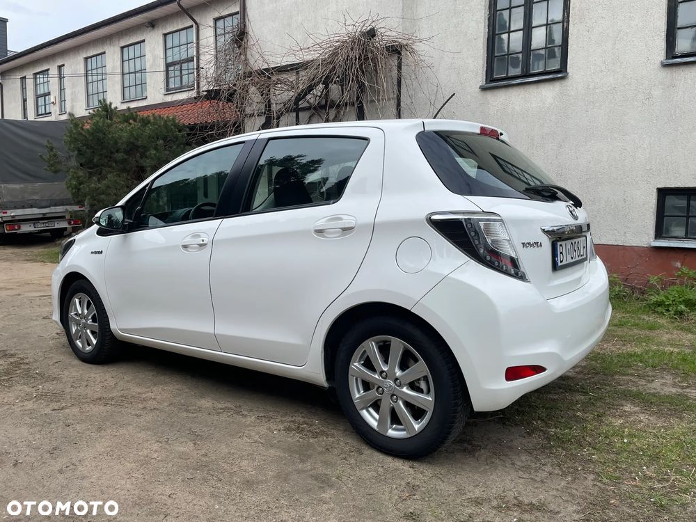 Toyota Yaris - 30