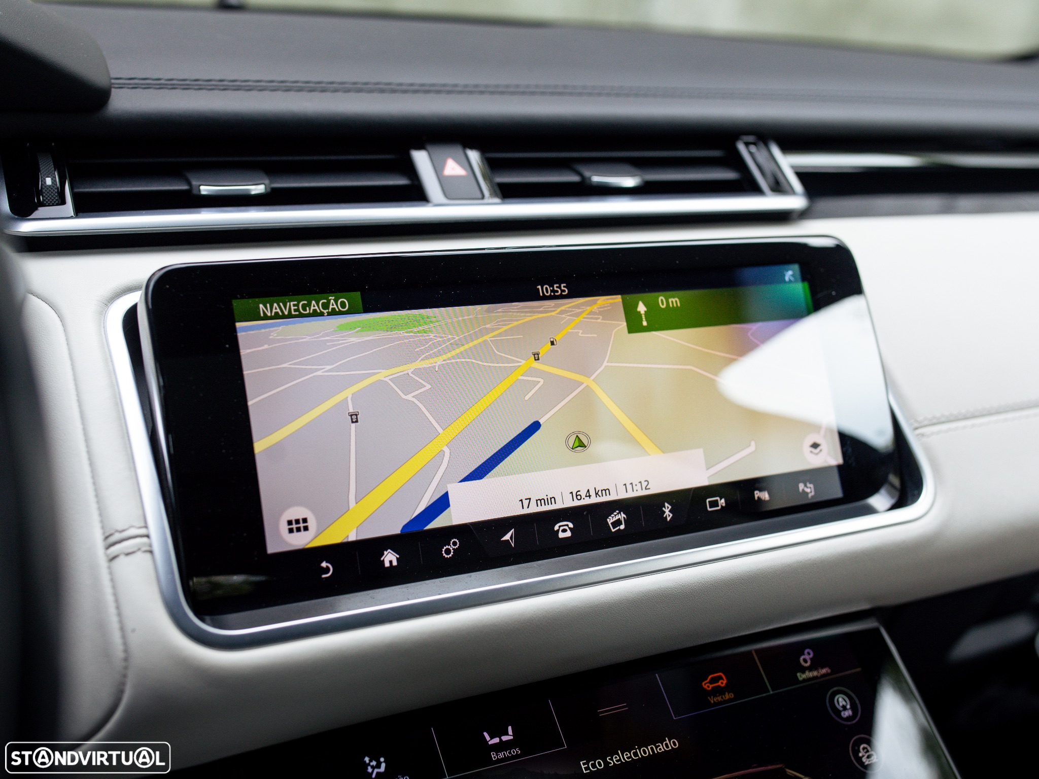 Land Rover Range Rover Velar D300 Dynamic HSE - 40