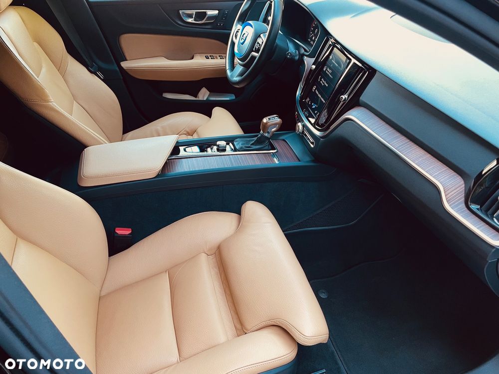 Volvo V60 D4 Inscription - 5