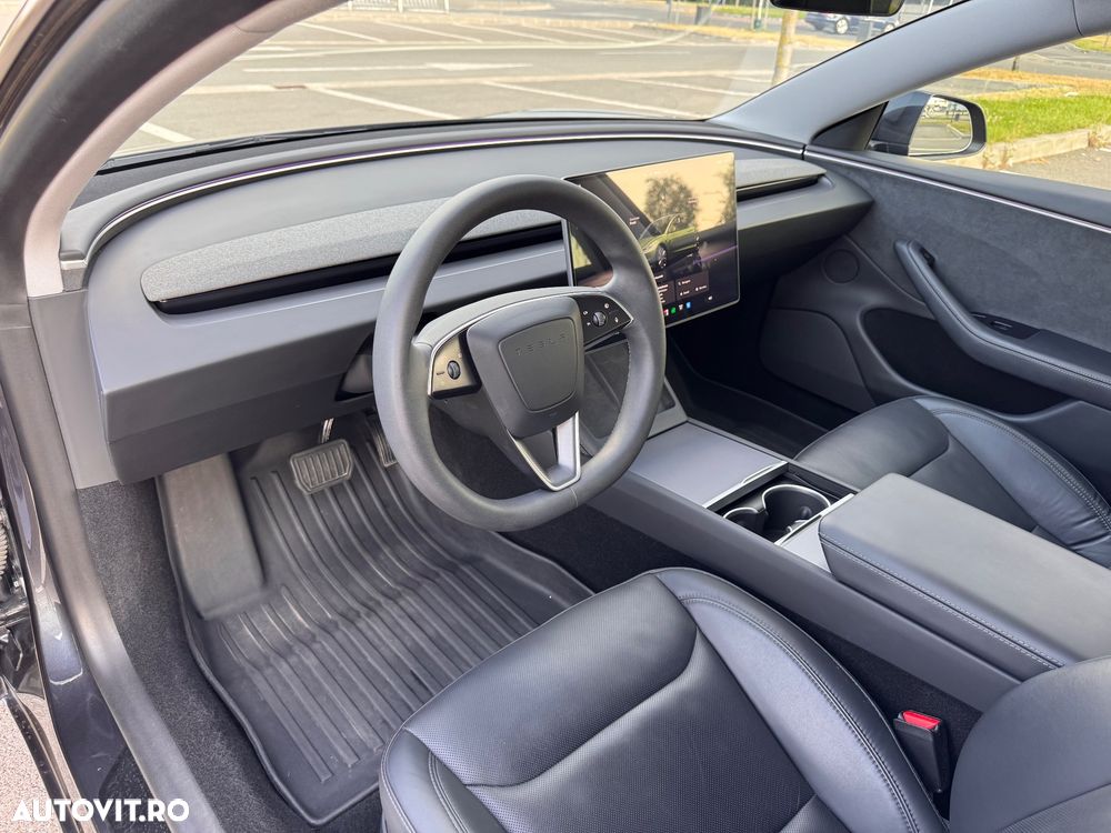 Tesla Model 3 Long Range - 13