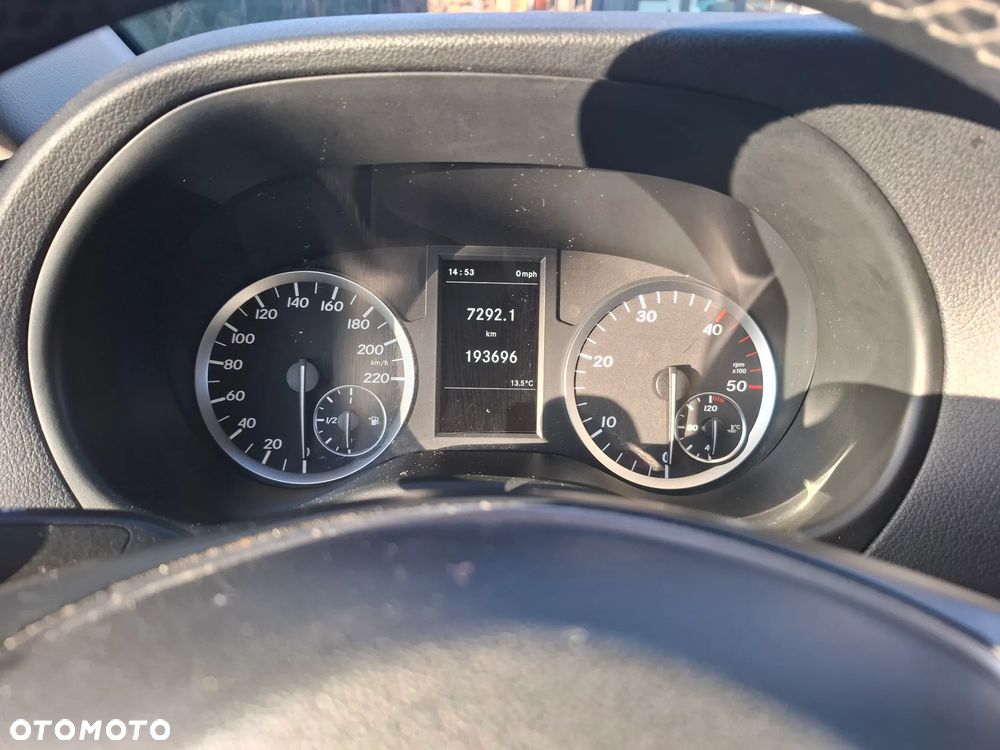 Mercedes-Benz Vito - 18