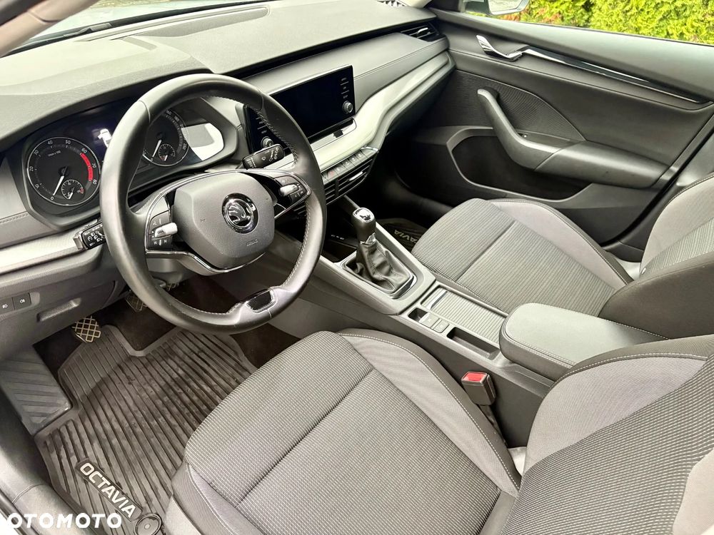 Skoda Octavia 1.5 TSI ACT Ambition - 8