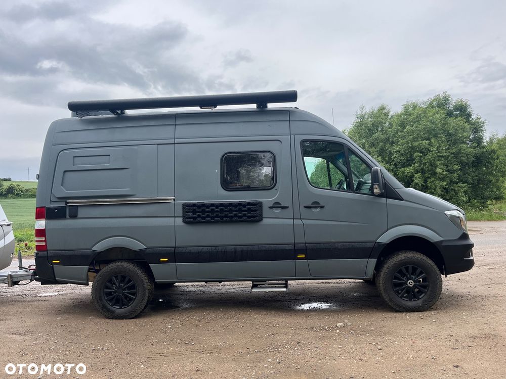 Mercedes-Benz Sprinter - 4