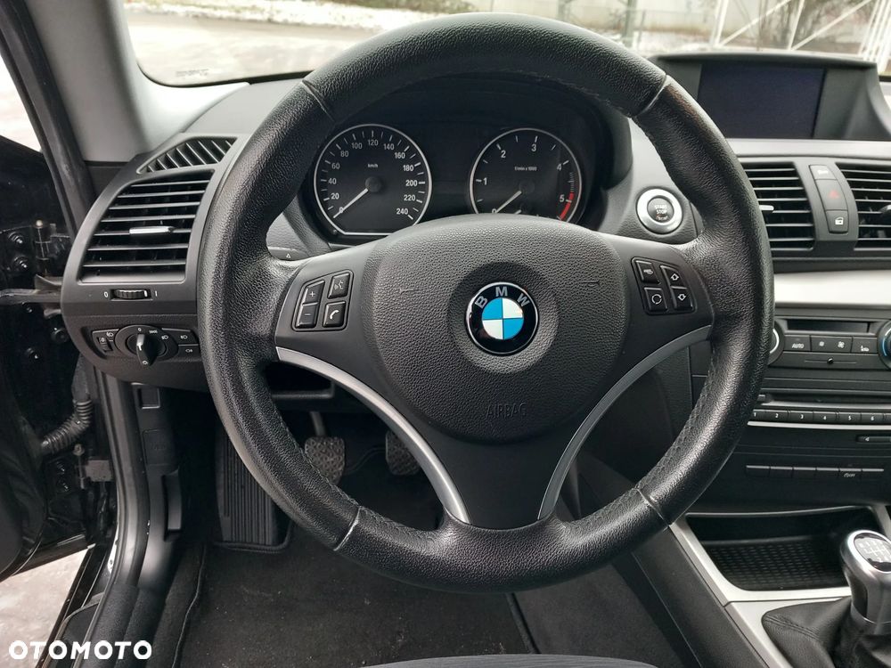 BMW Seria 1 116d - 16