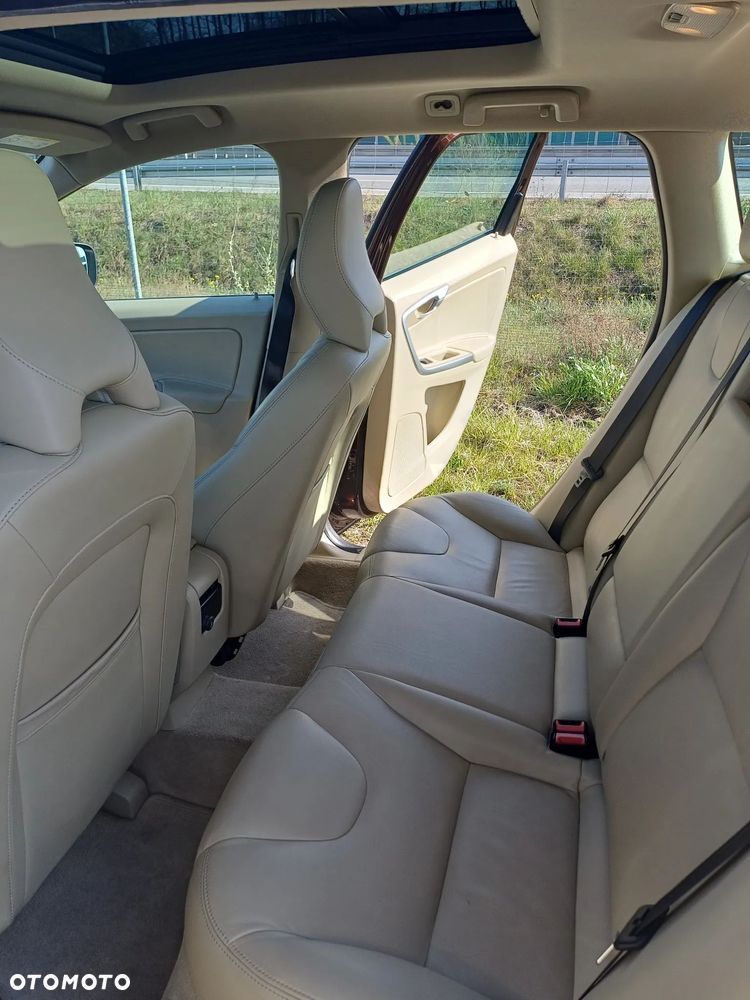 Volvo XC 60 D4 Drive-E Summum - 6