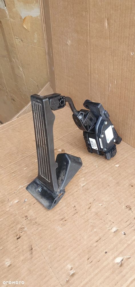 Pedał potencjometr gazu Hyundai ix35 32727-2S000 - 2