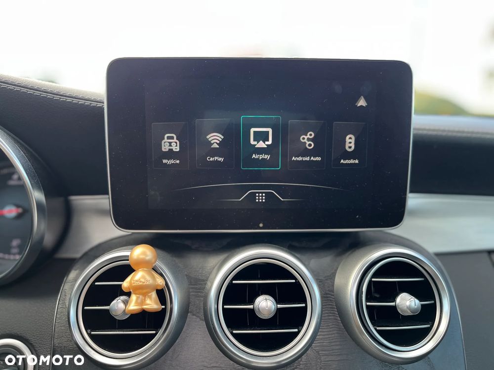 Mercedes-Benz Klasa C 300 7G-TRONIC - 34