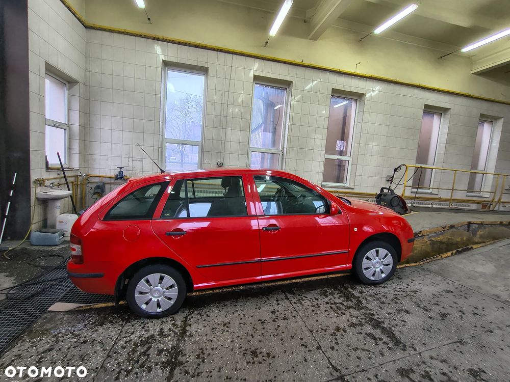 Skoda Fabia 1.2 12V Ice Classic + - 10