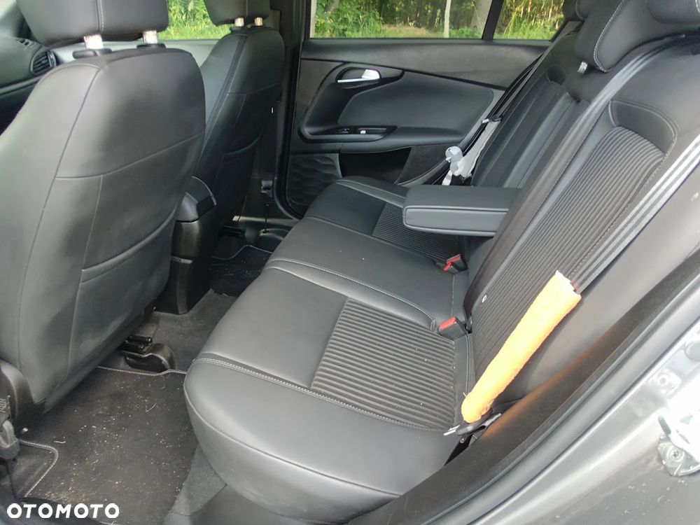 Fiat Tipo 1.4 T-Jet 16v S-Design - 9