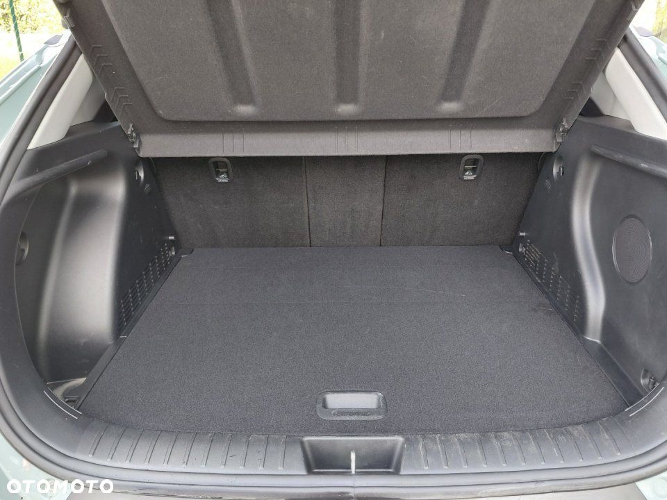 Hyundai Kona - 41