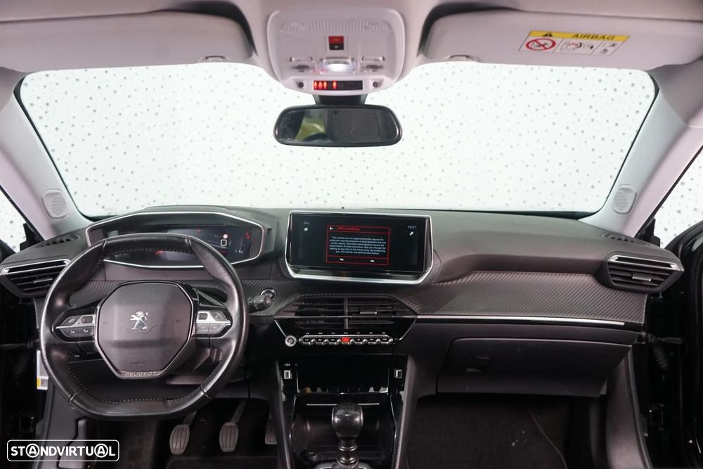 Peugeot 2008 1.2 PureTech Allure - 17