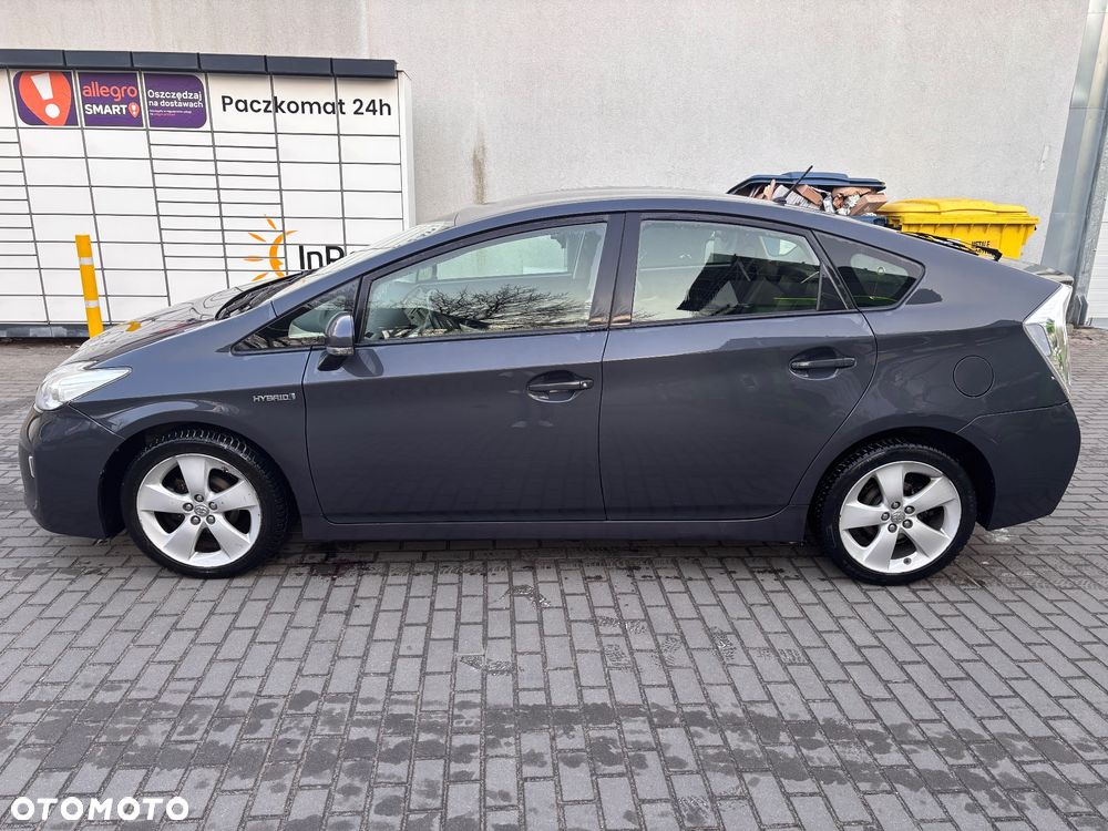 Toyota Prius - 3