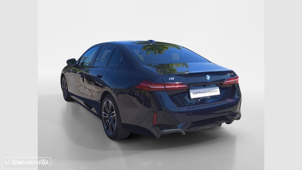 BMW i5 eDrive40 Pack Desportivo M - 8