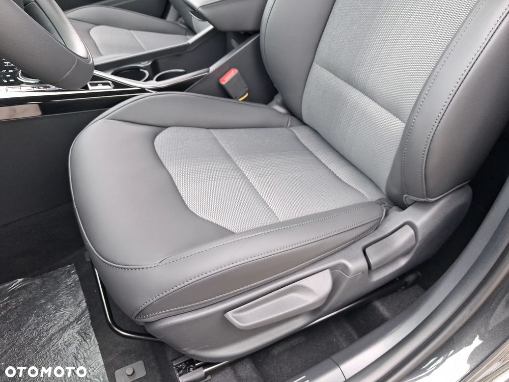 Kia Niro 1.6 GDI Hybrid L - 12