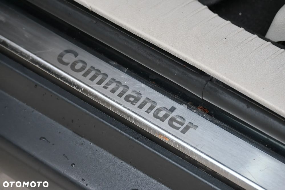 Jeep Commander 3.0 CRD DPF Automatik Limited - 25