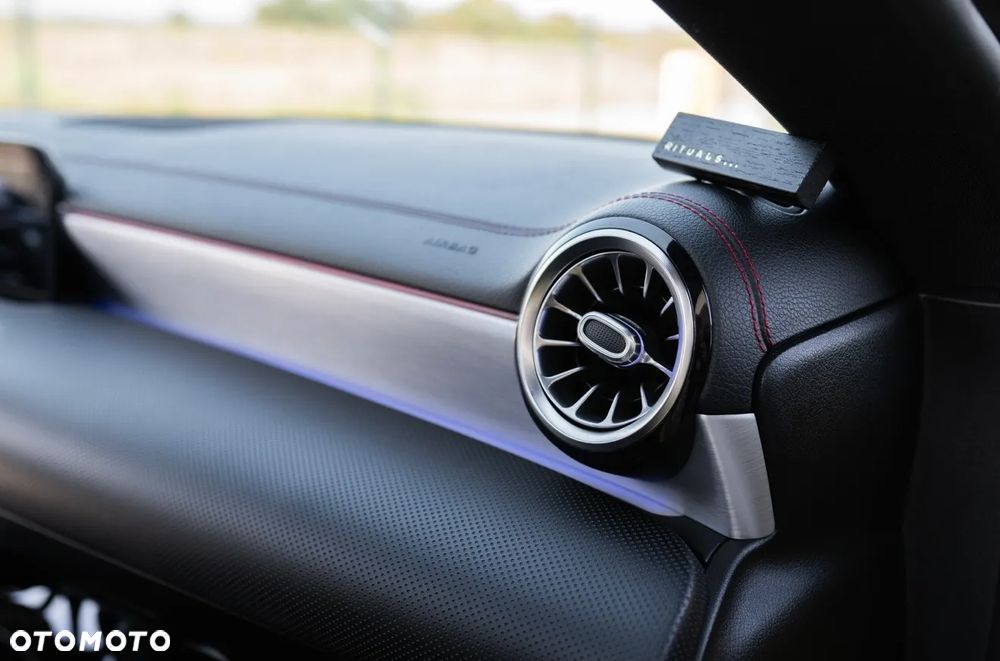 Mercedes-Benz CLA 220 AMG Line 7G-DCT - 14