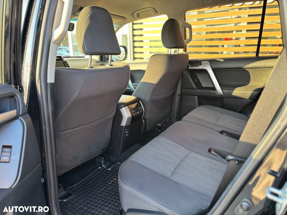 Toyota Land Cruiser 2.8l D-4D 204 CP A/T 7 locuri Executive - 17