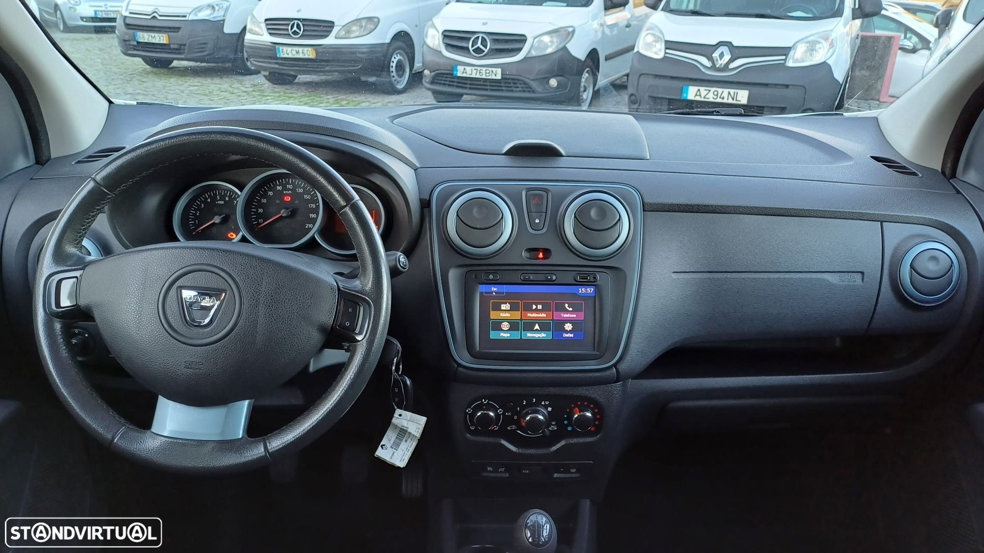 Dacia Lodgy 1.5 dCi Stepway 7L - 11