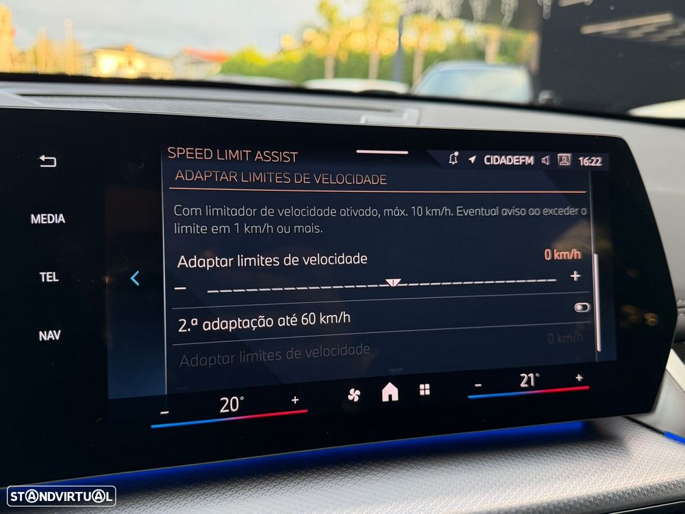 BMW X1 xDrive25e Pack Desportivo M - 59