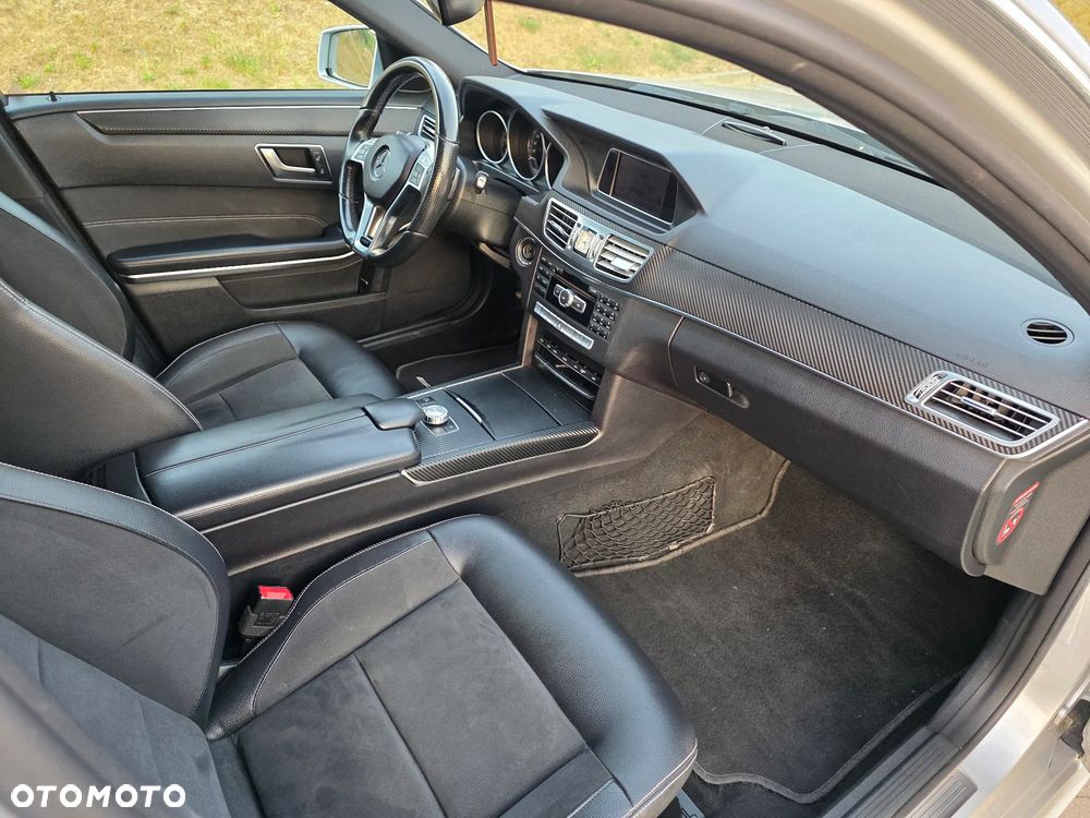 Mercedes-Benz Klasa E 300 BlueTec Hybrid - 15