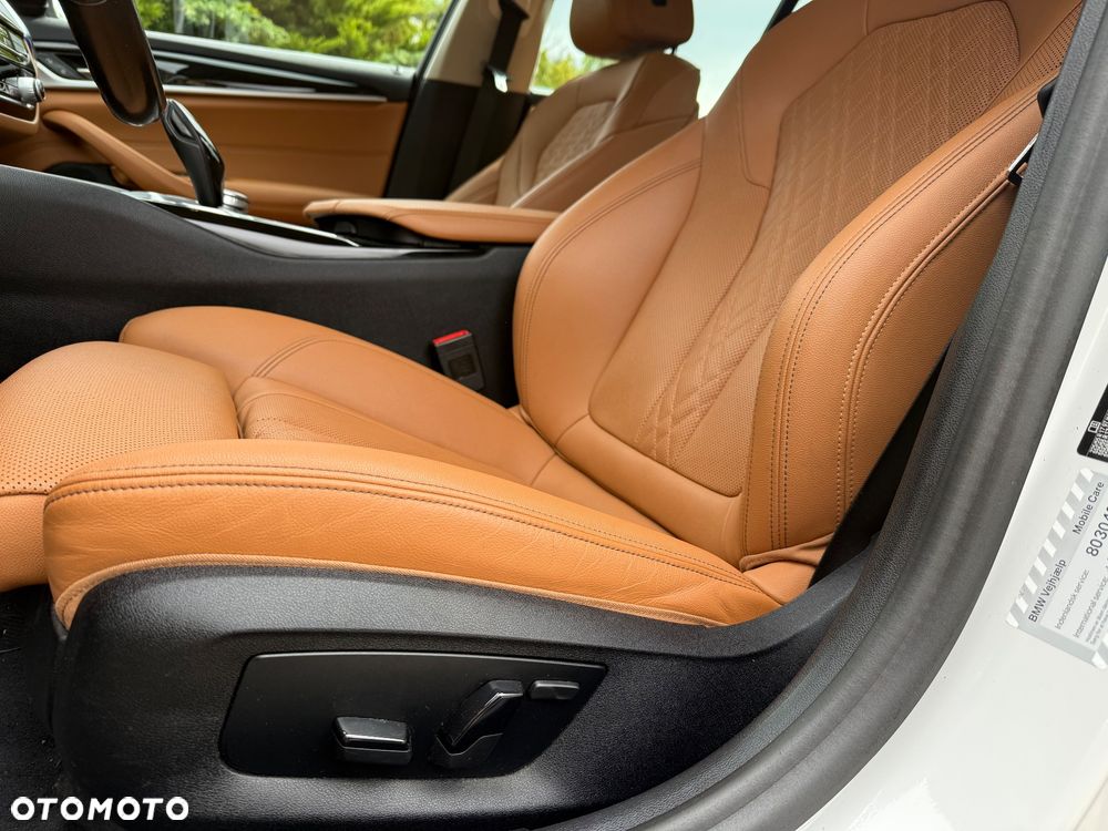 BMW Seria 5 520d M Sport Edition - 25