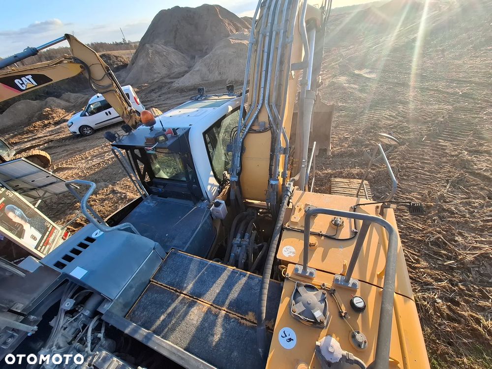 Liebherr 946 - 10