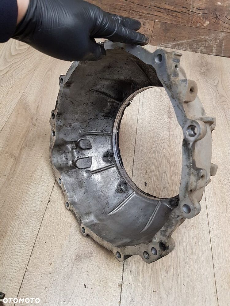 Łącznik silnik skrzynia biegów dzwon Mitsubishi Pajero III 3,2 DID - 9