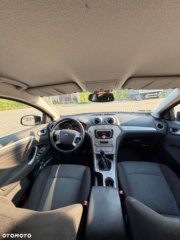 Ford Mondeo 2.0 Titanium - 11