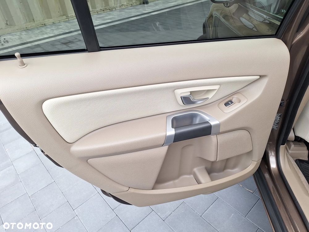 Volvo XC 90 3.2 AWD Executive - 19