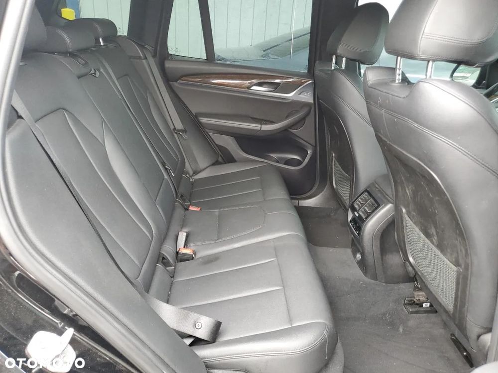BMW X3 xDrive30i GPF Luxury Line sport - 9