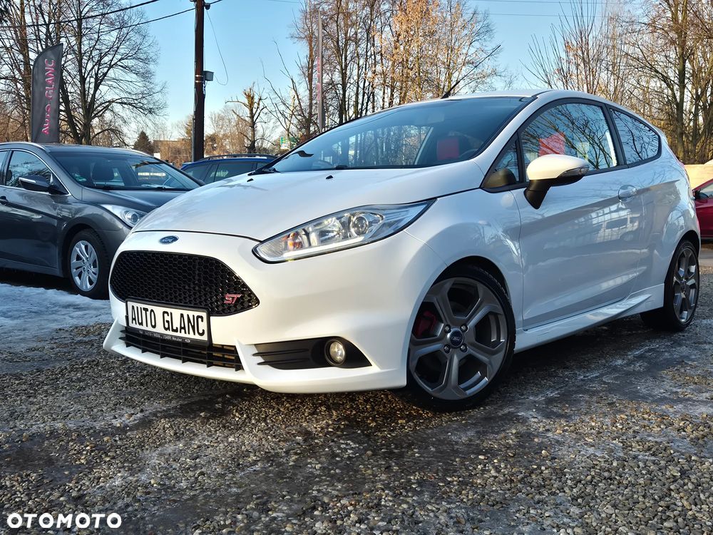 Ford Fiesta 1.6 EcoBoost mit Leder-Sport-Paket ST - 25