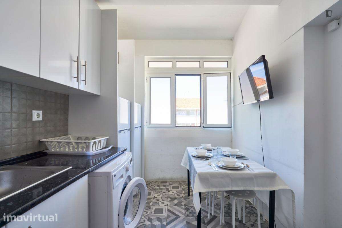 Quarto - localizado em Chelas Lisbon - Grande imagem: 4/29