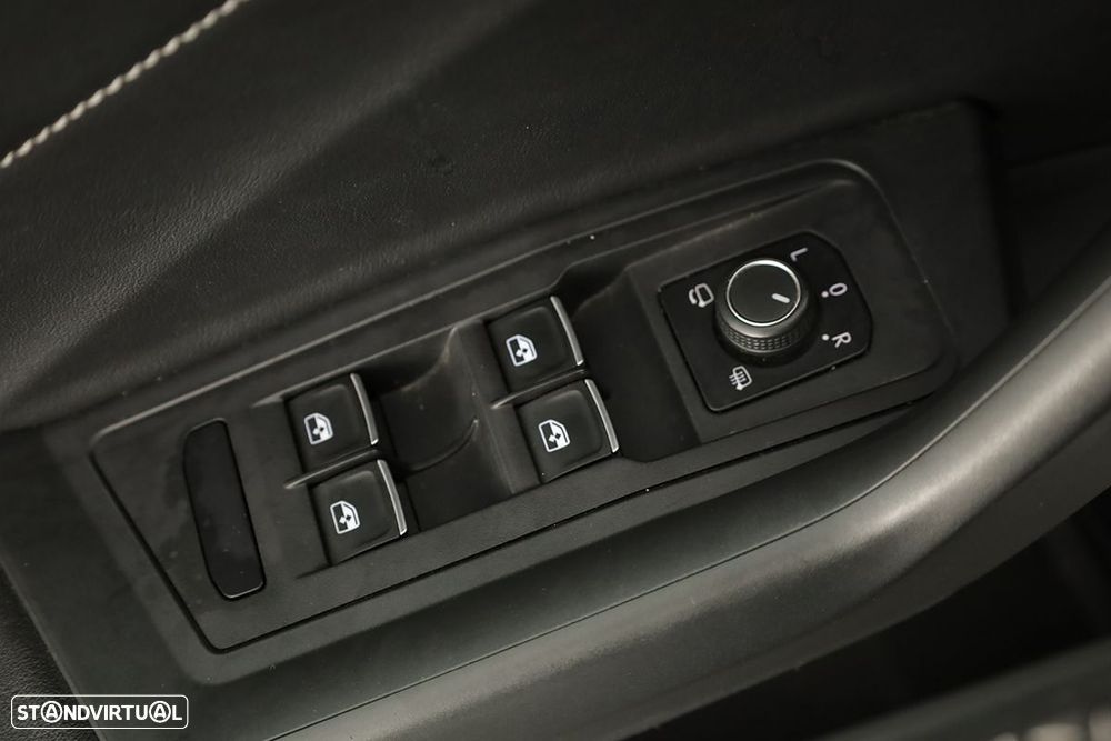 VW T-Roc Cabrio 1.5 TSI R-Line DSG - 21