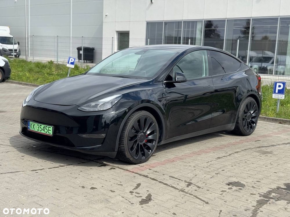 Tesla Model Y Long Range AWD - 1