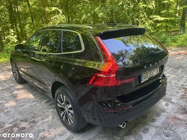 Volvo XC 60 B4 B Momentum Pro - 4