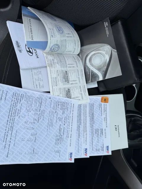 Hyundai i30 i30cw 1.6 CRDi Fifa World Cup Edition - 4