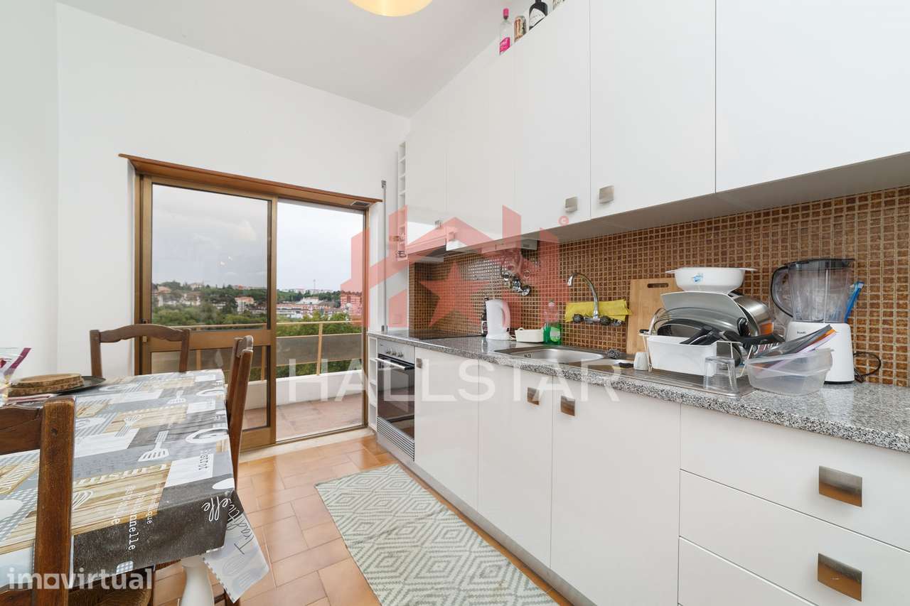 Apartamento T5 / Penúltimo andar / Vistas panorâmicas / Centro da Cida - Grande imagem: 4/31