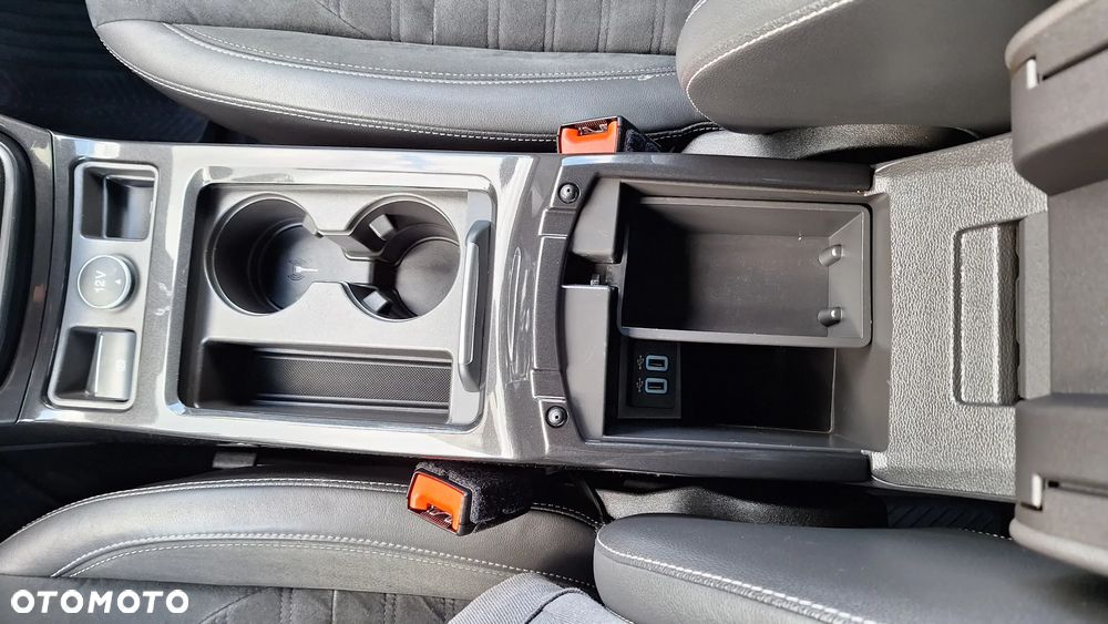 Ford Kuga 1.5 EcoBoost FWD ST-Line - 40