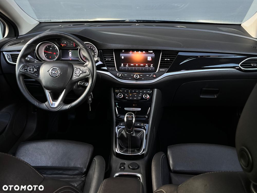 Opel Astra 1.6 BiTurbo D (CDTI) Start/Stop Dynamic - 11