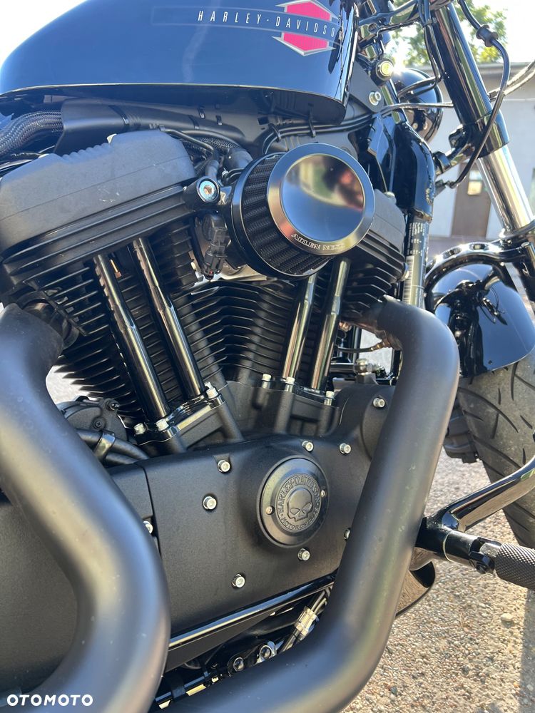 Harley-Davidson Sportster Forty-Eight - 4