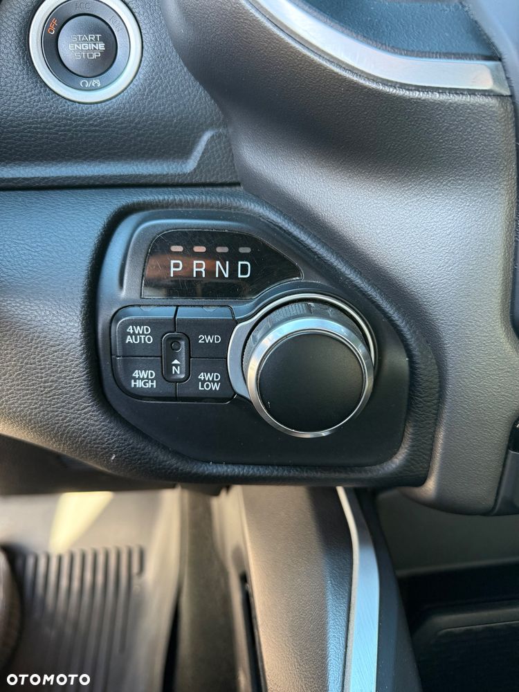 RAM 1500 5.7 Quad Cab Laramie - 24