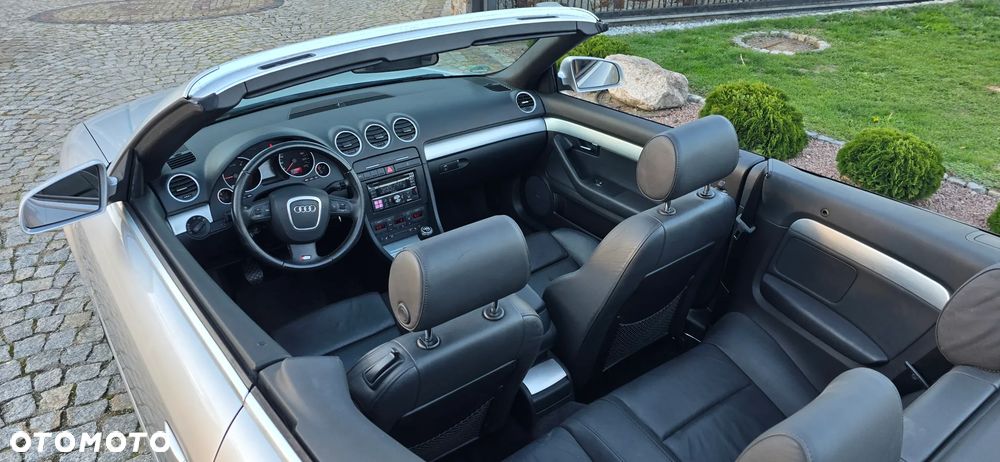 Audi A4 Cabrio 2.0 TDI DPF - 13