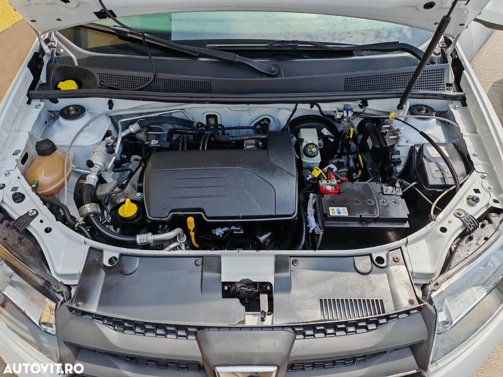 Dacia Logan 1.2 Laureate - 8