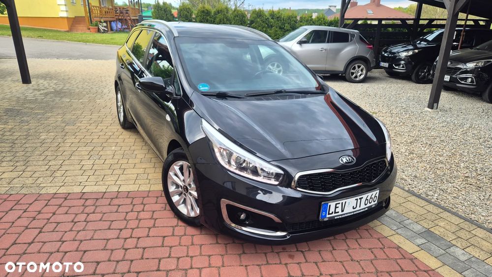Kia Ceed 1.0 T-GDI ISG Dream-Team Edition - 1