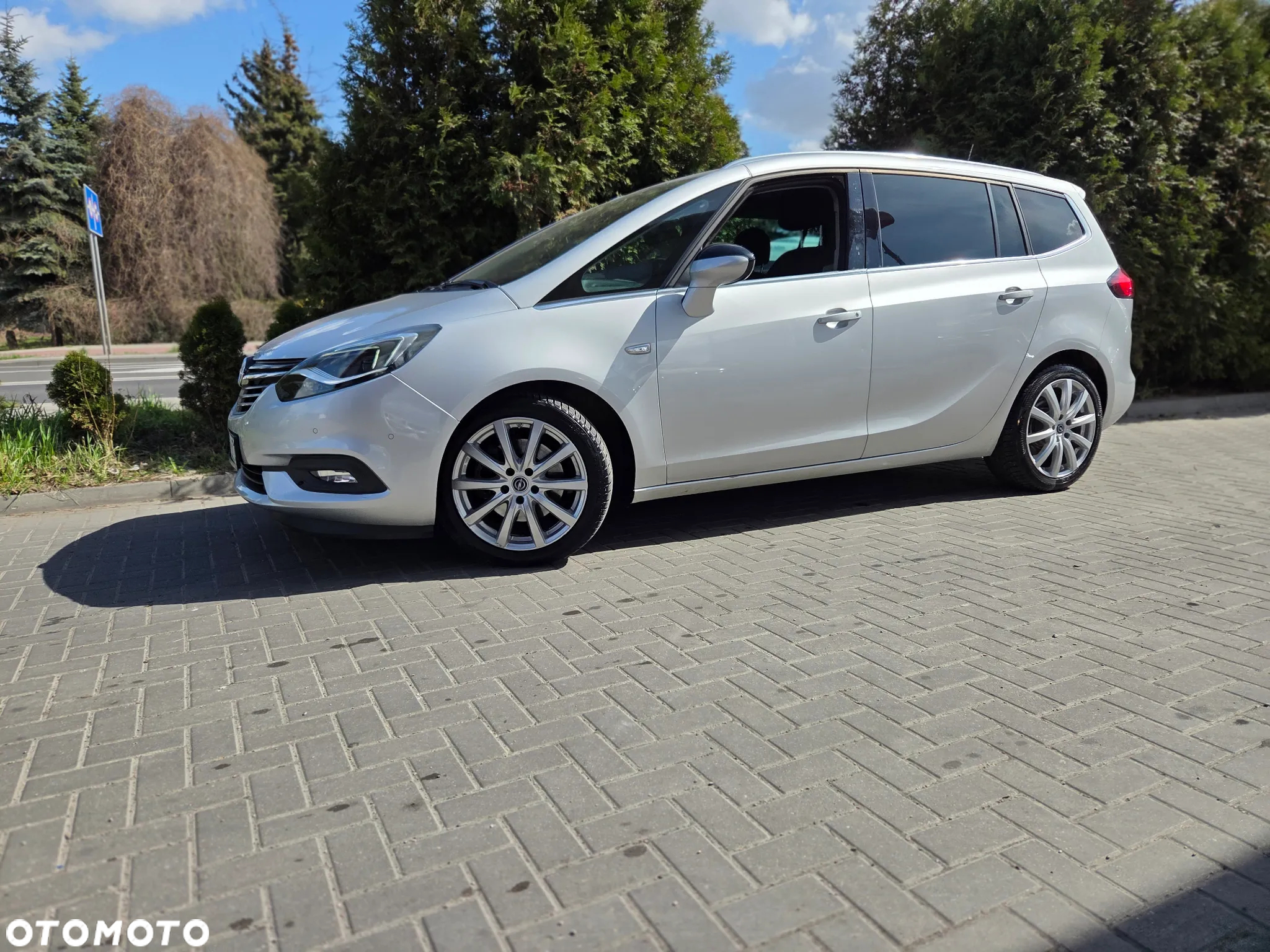Opel Zafira 2.0 D (CDTI) Automatik Innovation - 4