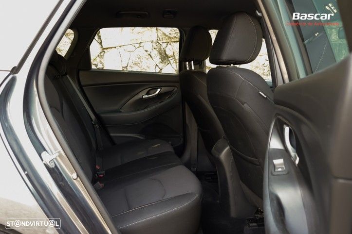 Hyundai i30 SW 1.6 CRDi Style+Navi - 30