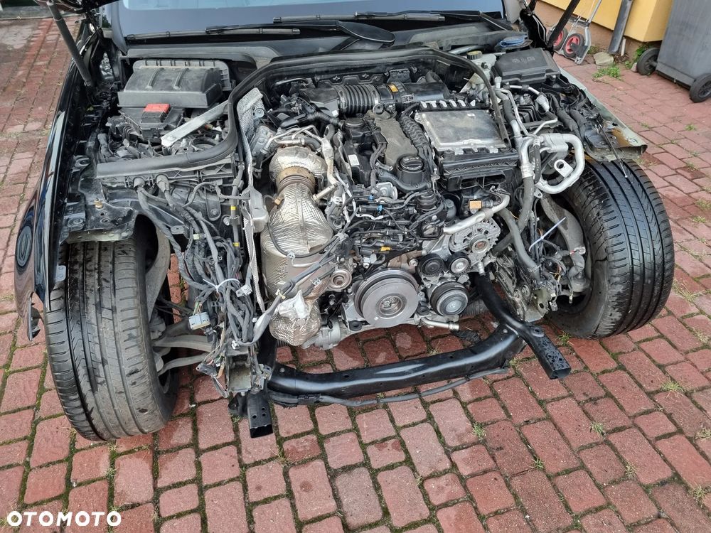 Mercedes-Benz Klasa E 220 d 4-Matic Avantgarde - 8