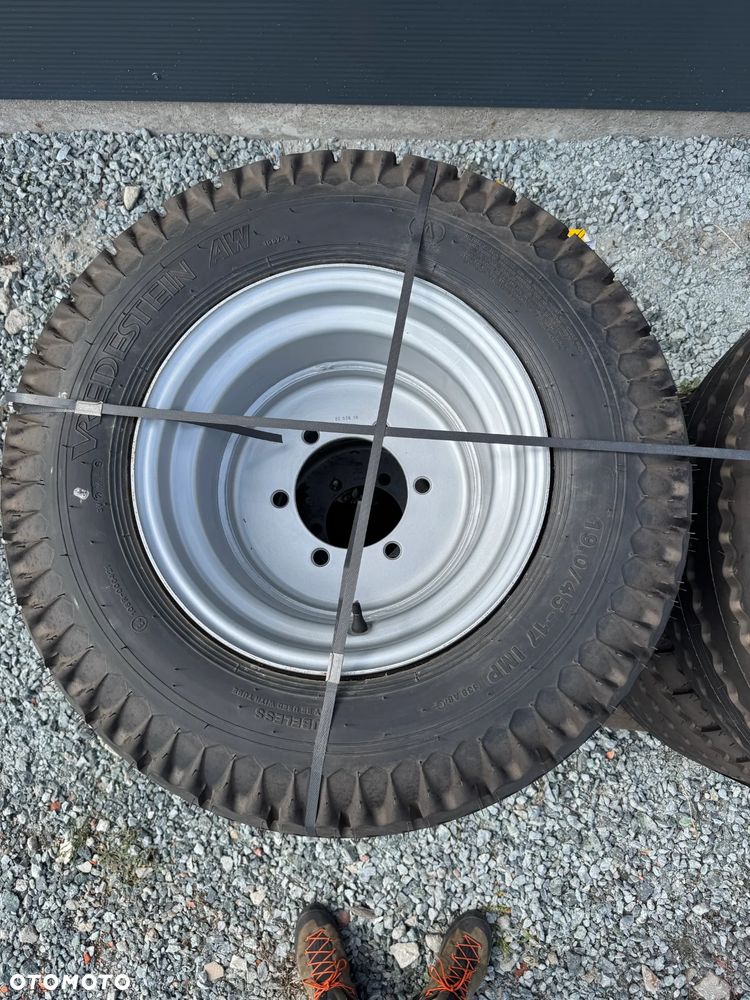 Nowe koło Vredestein AW 19.0/45-17 138A8 felga 6 otworów - 2